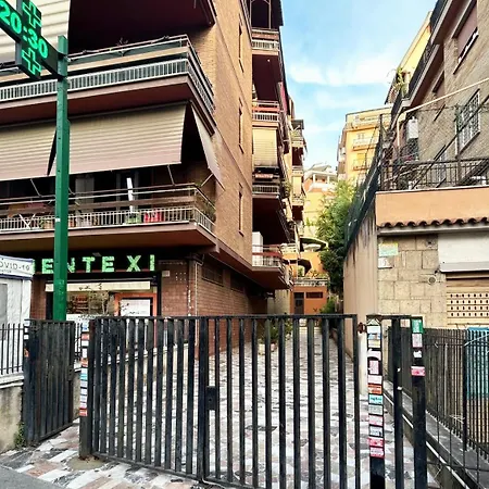 Apartamento Mom's - A Few Stops From The Centre