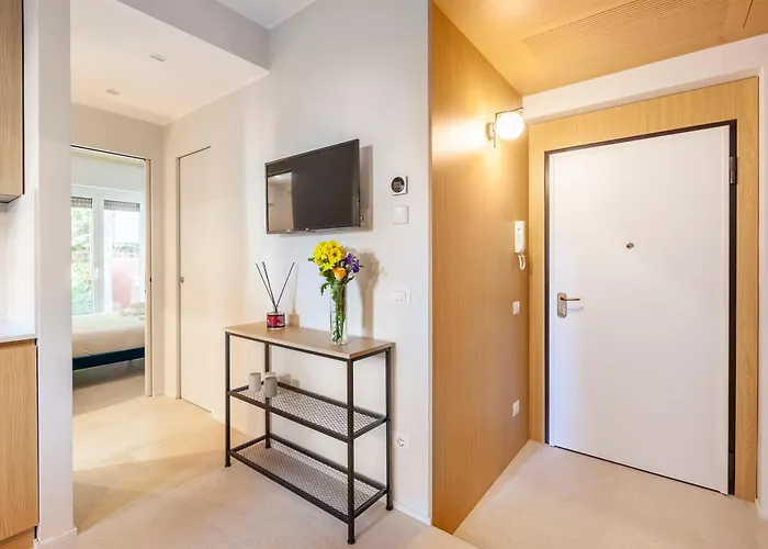 Mom's - A Few Stops From The Centre Řím