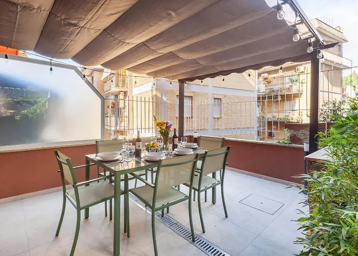 Mom's - A Few Stops From The Centre Apartmán Řím