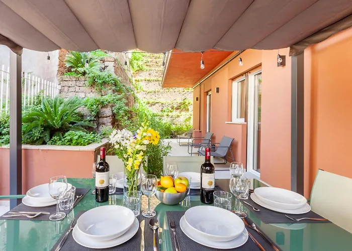 Mom's - A Few Stops From The Centre Apartmán